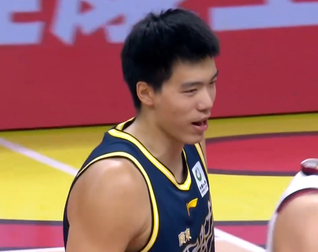 3消息！杜锋深夜发声，焦泊乔被辽篮球迷辱骂，朱芳雨买断王少杰