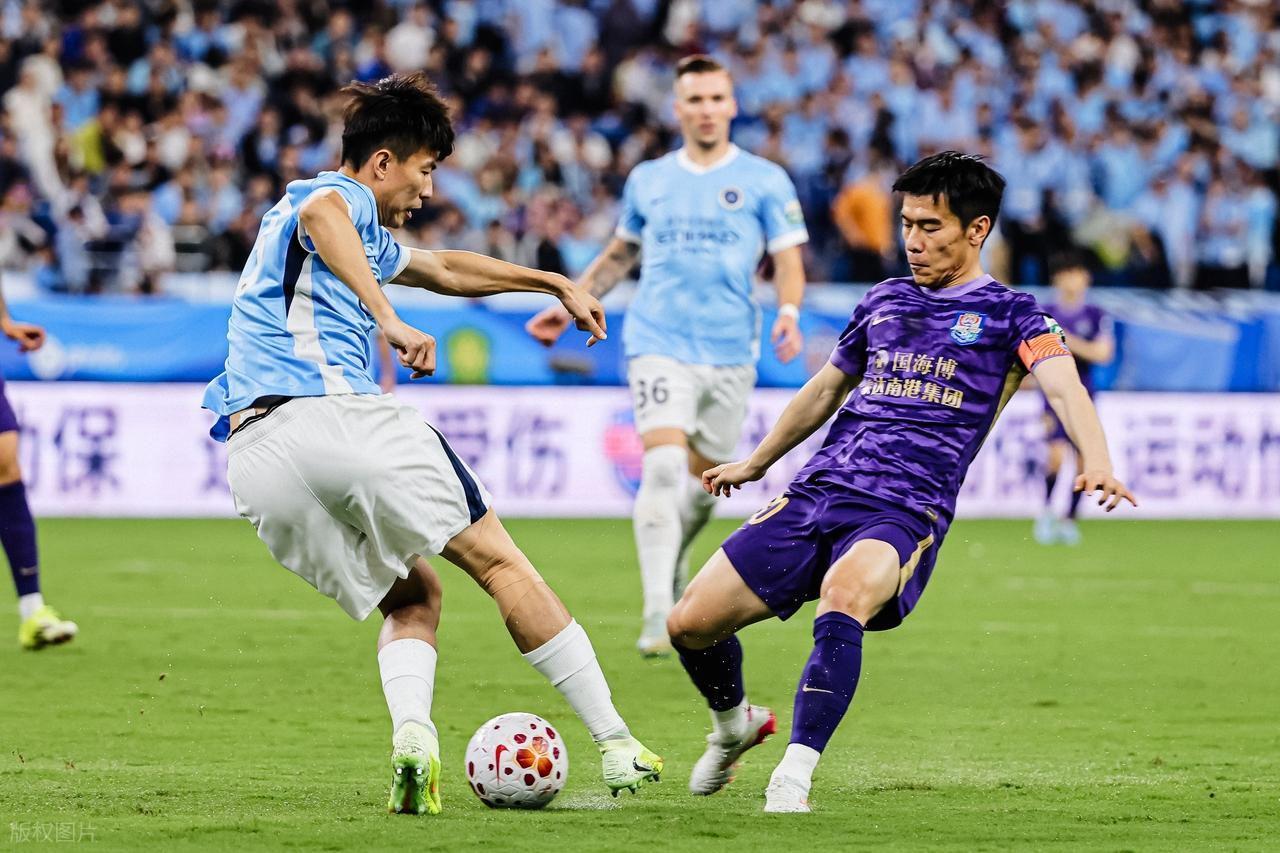 Kaiyun Sports-开云体育-津门虎0比1惜败新鹏城，球迷直言这两人表现不佳，未来急需爆发