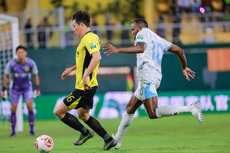 广汽集团为广州豹打Call！广州豹主场2:0战胜宁波俱乐部